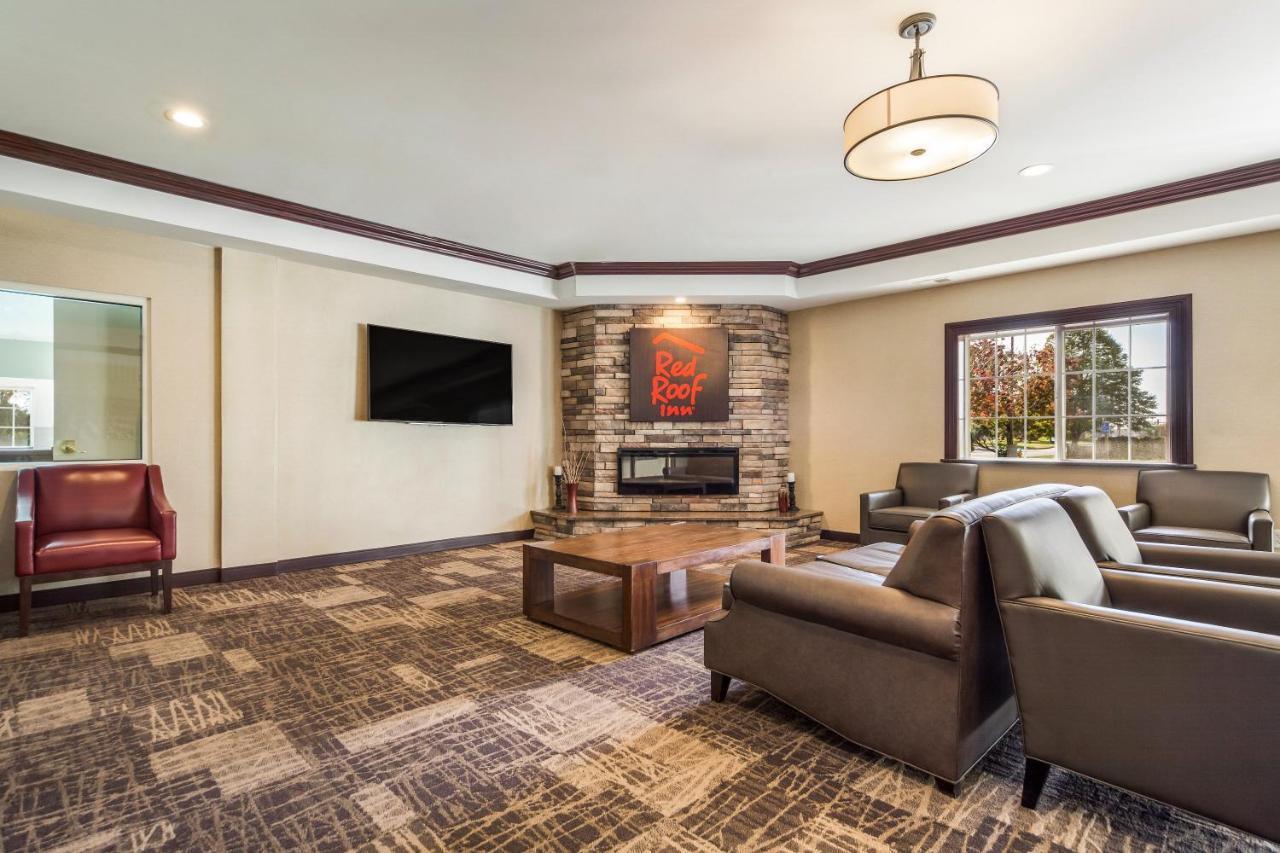 Red Roof Inn & Suites Omaha - Каунсил-Блафс Экстерьер фото