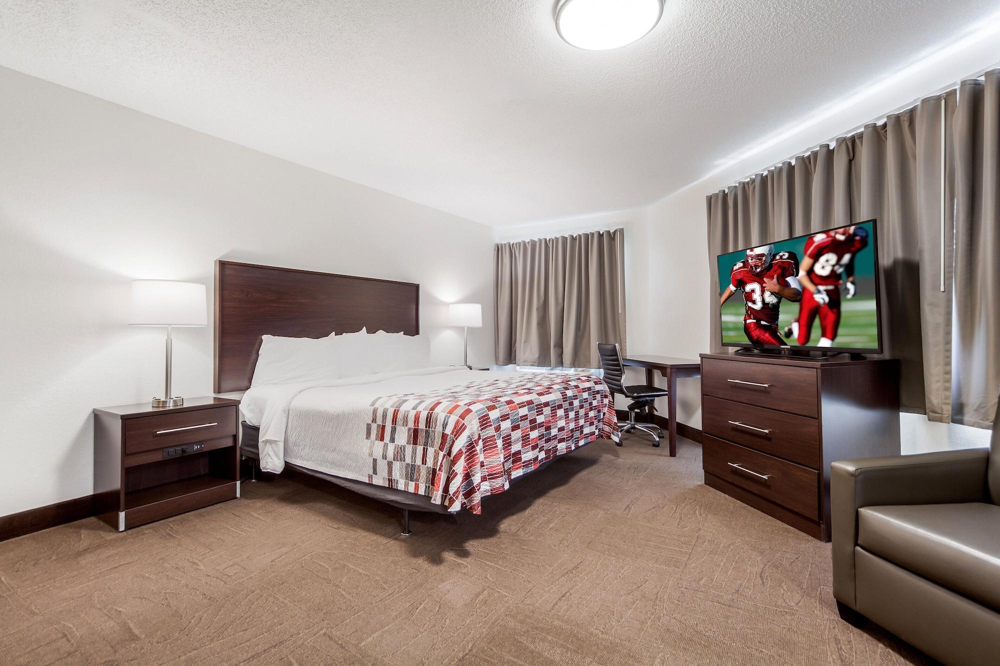 Red Roof Inn & Suites Omaha - Каунсил-Блафс Экстерьер фото